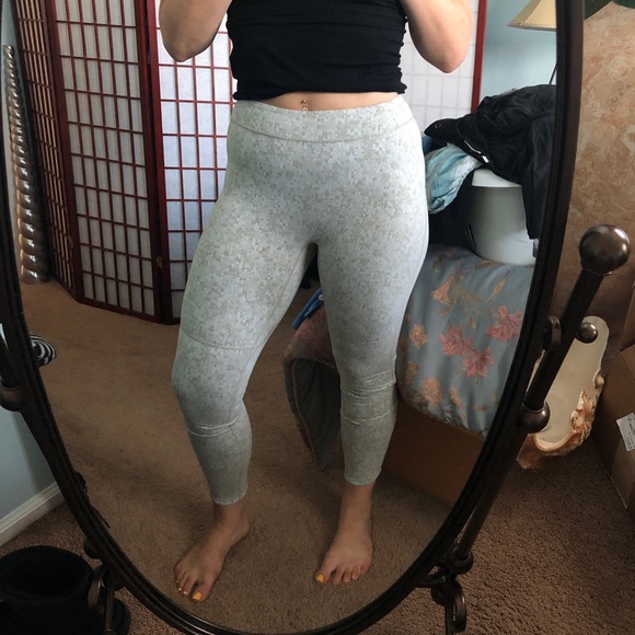 Gymshark Fleur Texture Khaki Marl Leggings - Picture 11 of 14